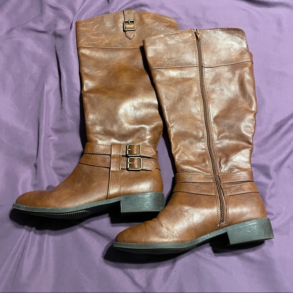 American Eagle Outfitters Shoes - American Eagle knee high brown boots